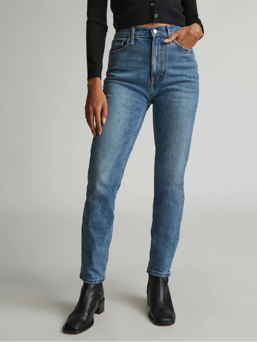 Everlane 100% Organic Cotton 90s Cheeky Jeans